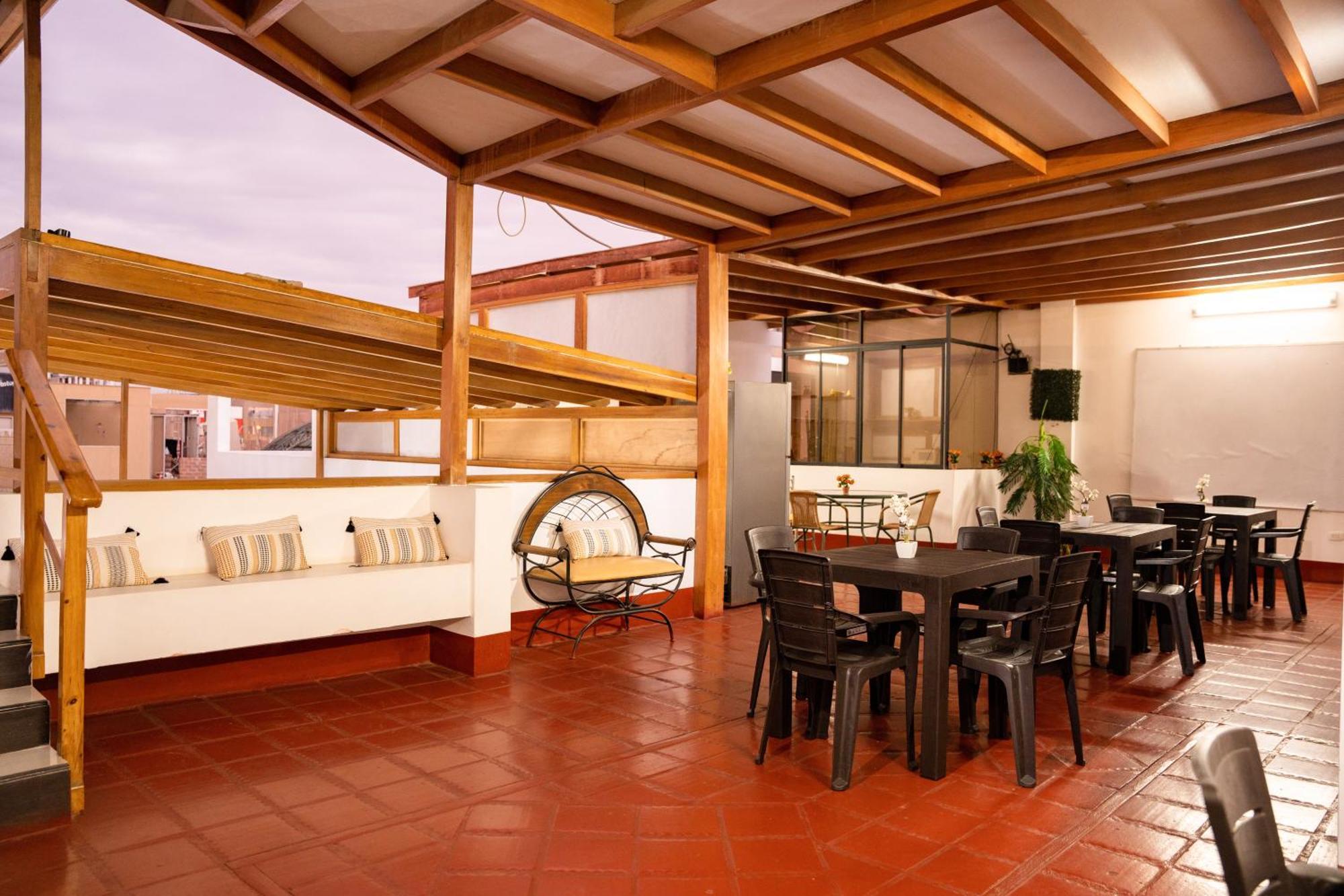 Hostal Los Balcones Наска Екстериор снимка