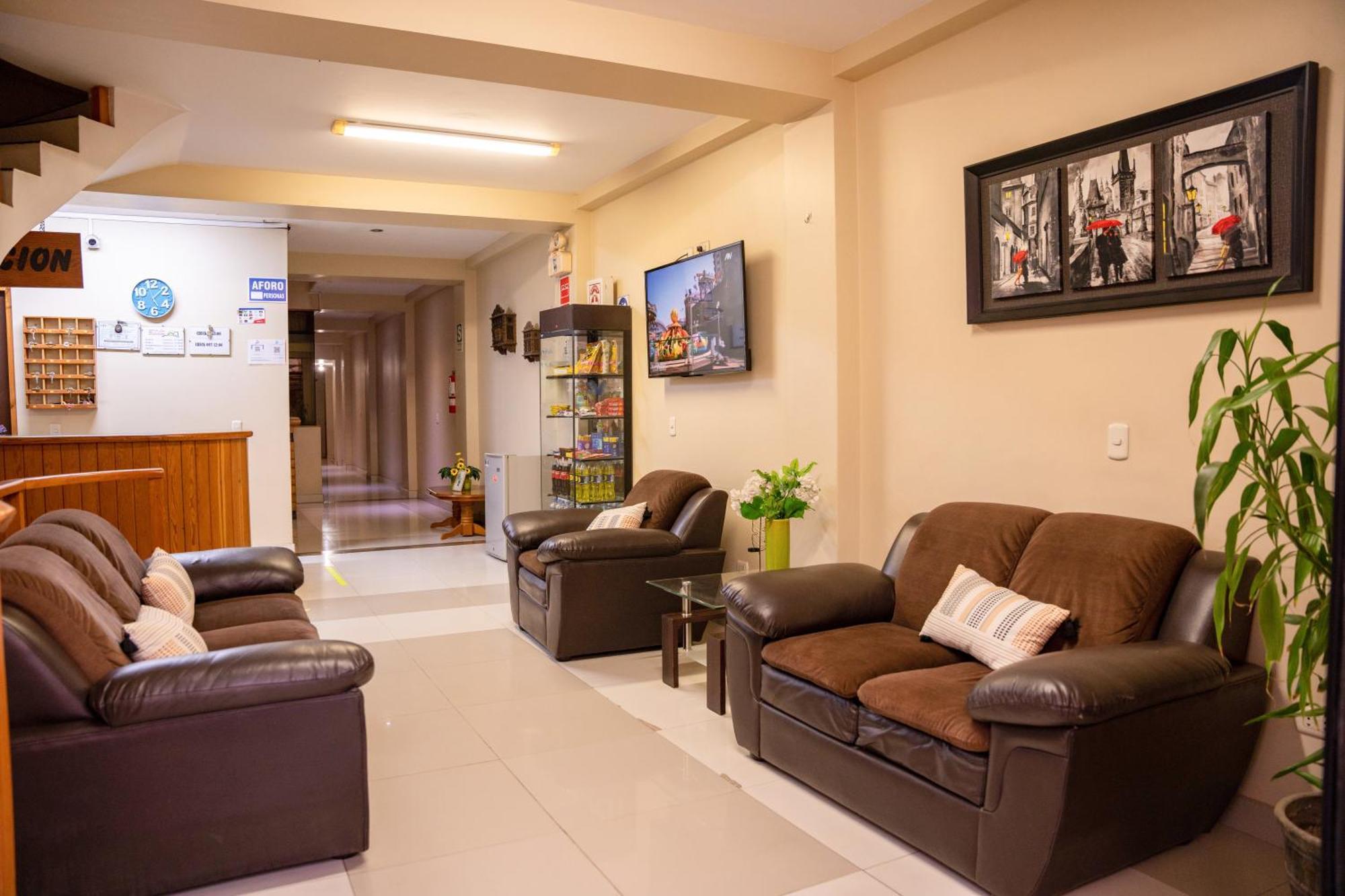 Hostal Los Balcones Наска Екстериор снимка