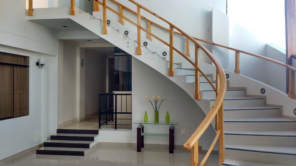 Hostal Los Balcones Наска Екстериор снимка